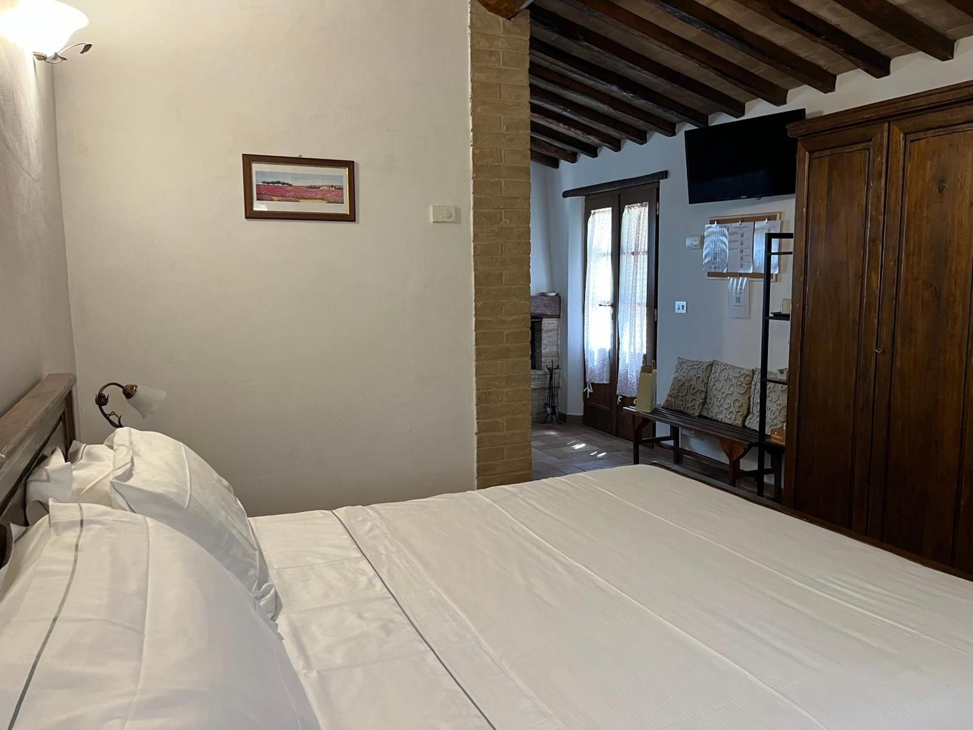 Agriturismo Le Querciole In Val D'Orcia Bagno Vignoni Bilik gambar