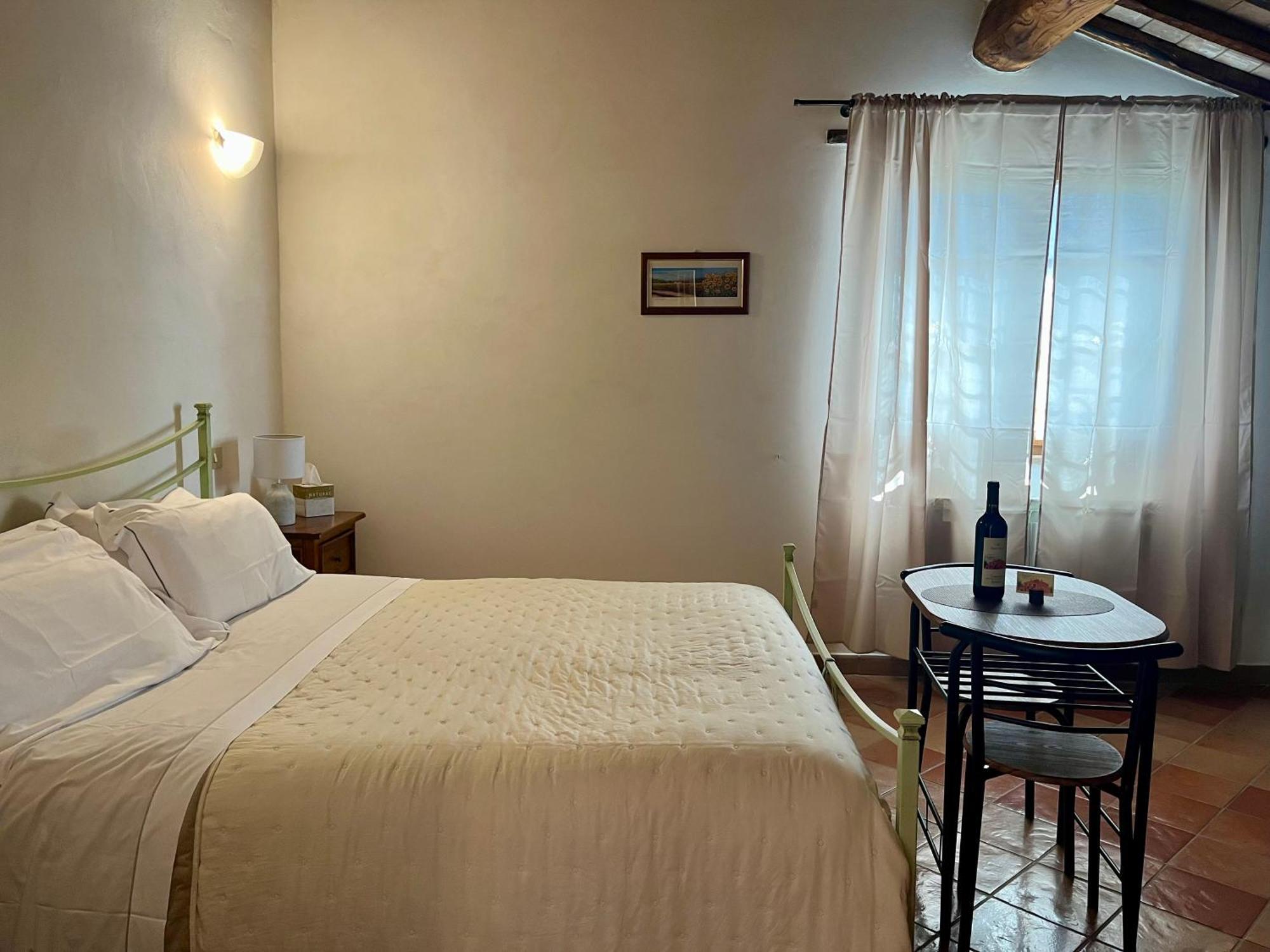 Agriturismo Le Querciole In Val D'Orcia Bagno Vignoni Bilik gambar